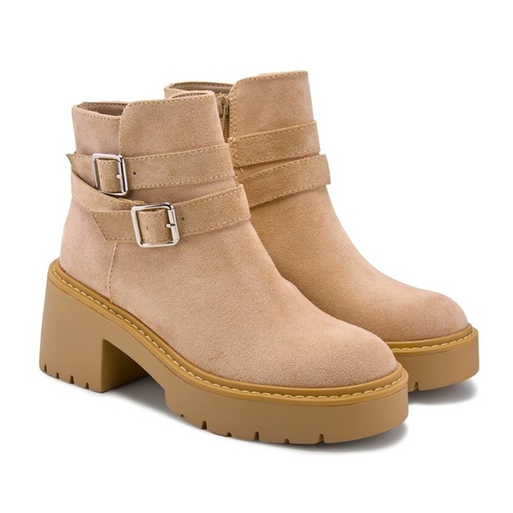 Madden Girl Shoes - Madden Girl Tan Ankle Boots Size 7.5- Like New!